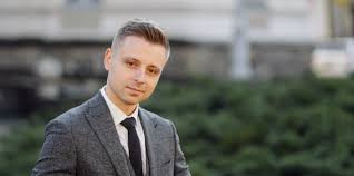 Good Looking Men: Traits, Style, and What Makes Them Attractive